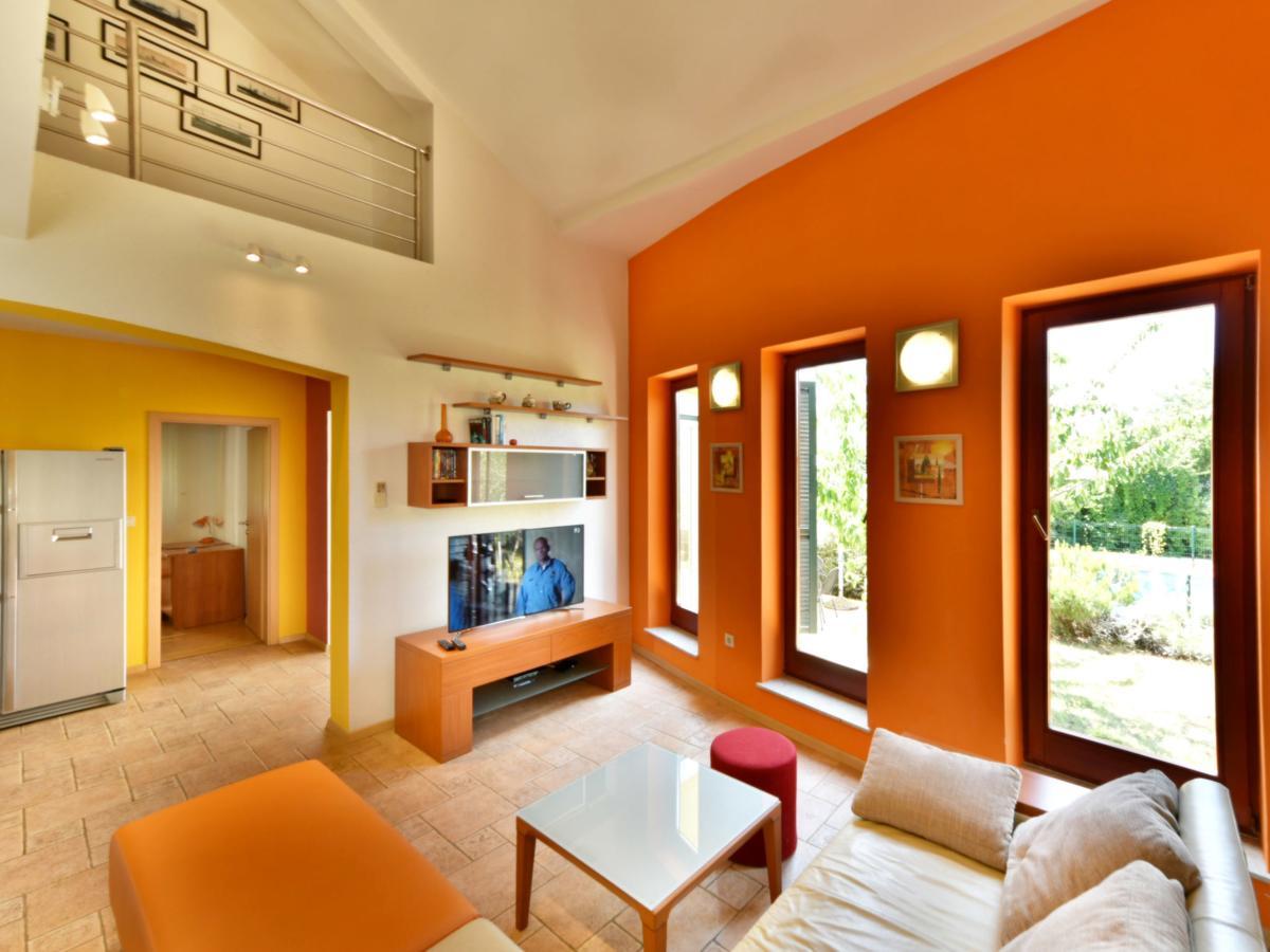 Villa Yellow House By Interhome Diklo Ngoại thất bức ảnh