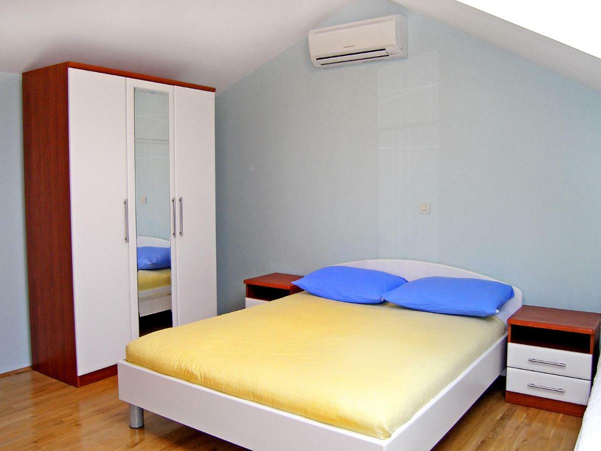 Villa Yellow House By Interhome Diklo Ngoại thất bức ảnh